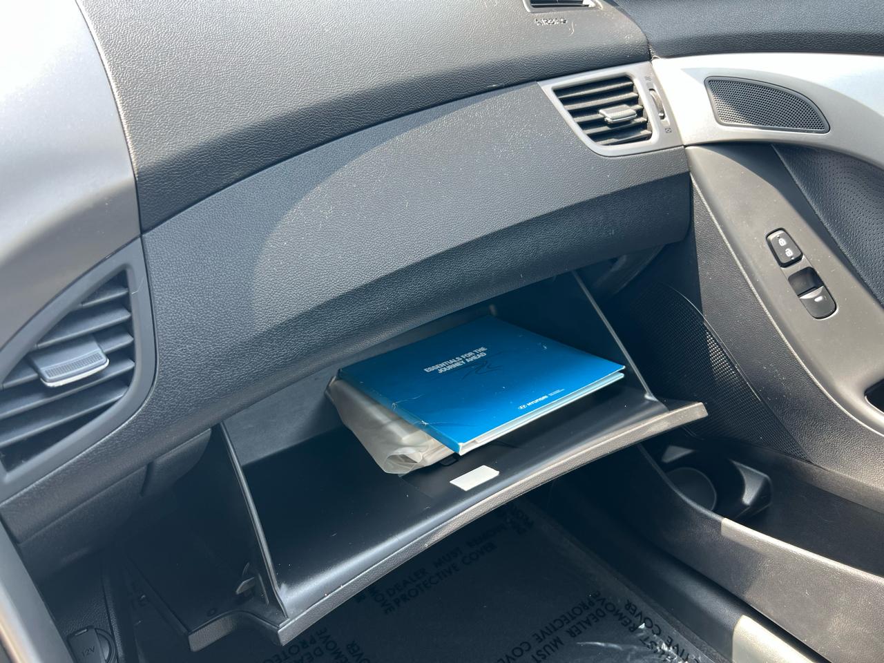 Hyundai Elantra Limited 2013