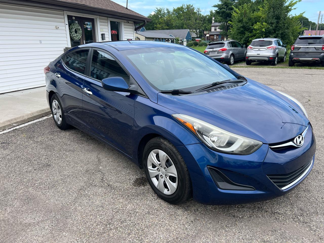 Hyundai Elantra SE 6AT 2016