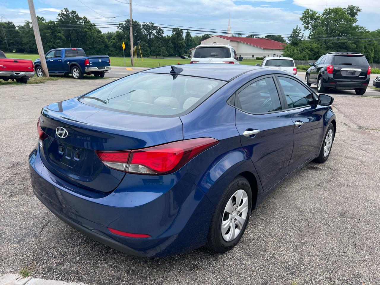 Hyundai Elantra SE 6AT 2016
