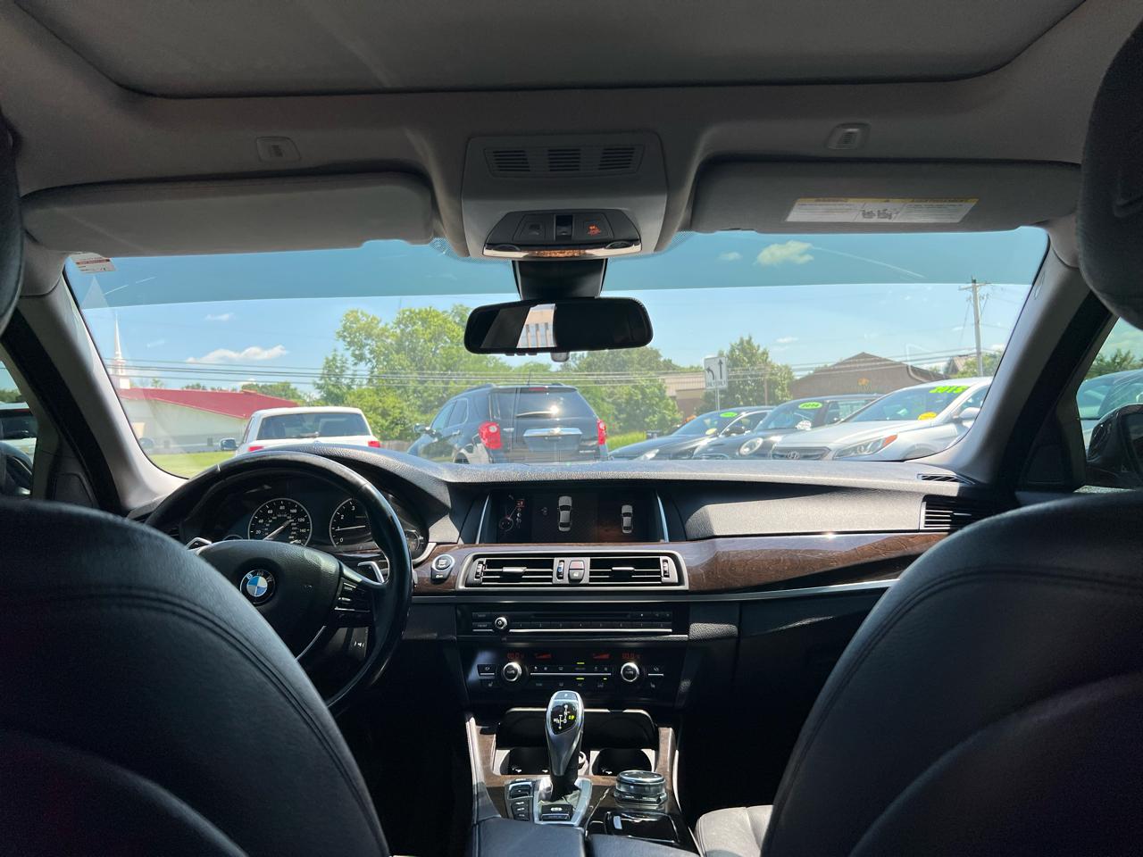 BMW 5-Series 528i xDrive 2016
