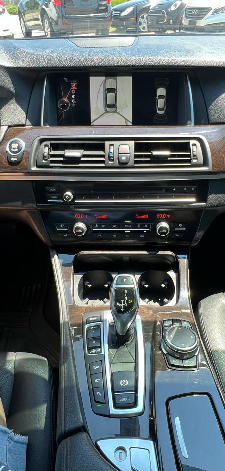 BMW 5-Series 528i xDrive 2016