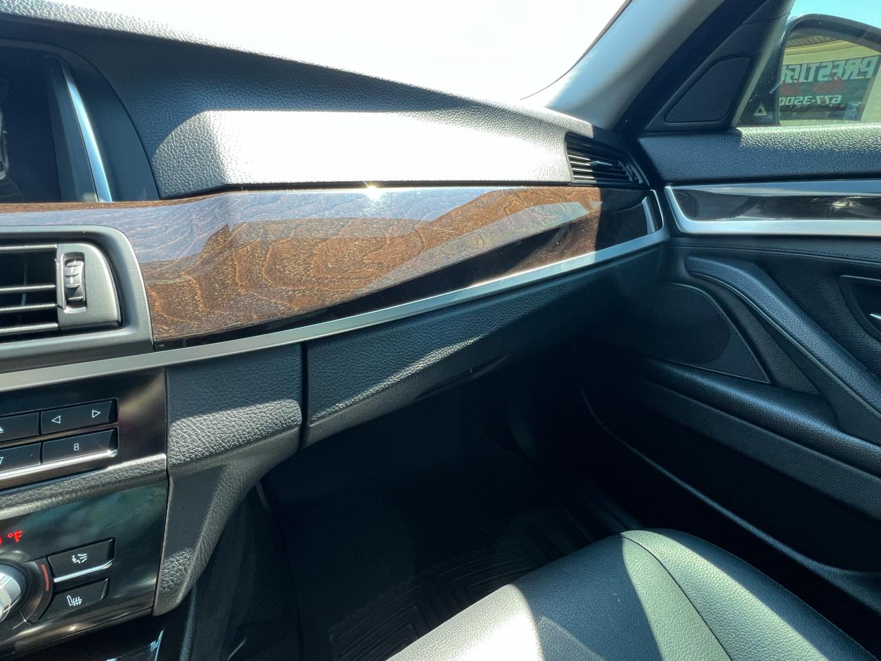 BMW 5-Series 528i xDrive 2016