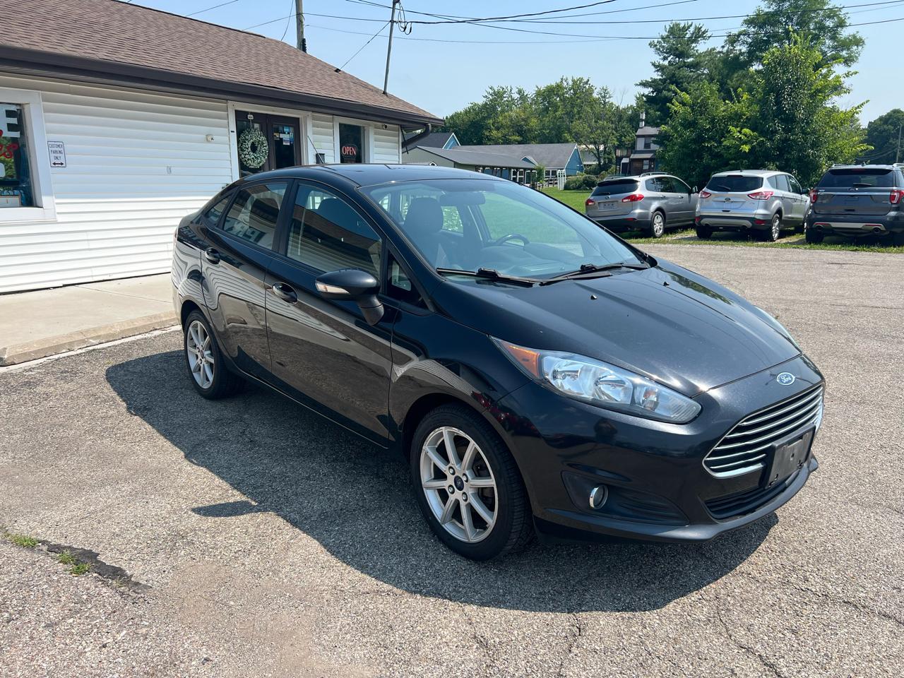 Ford Fiesta SE Sedan 2014