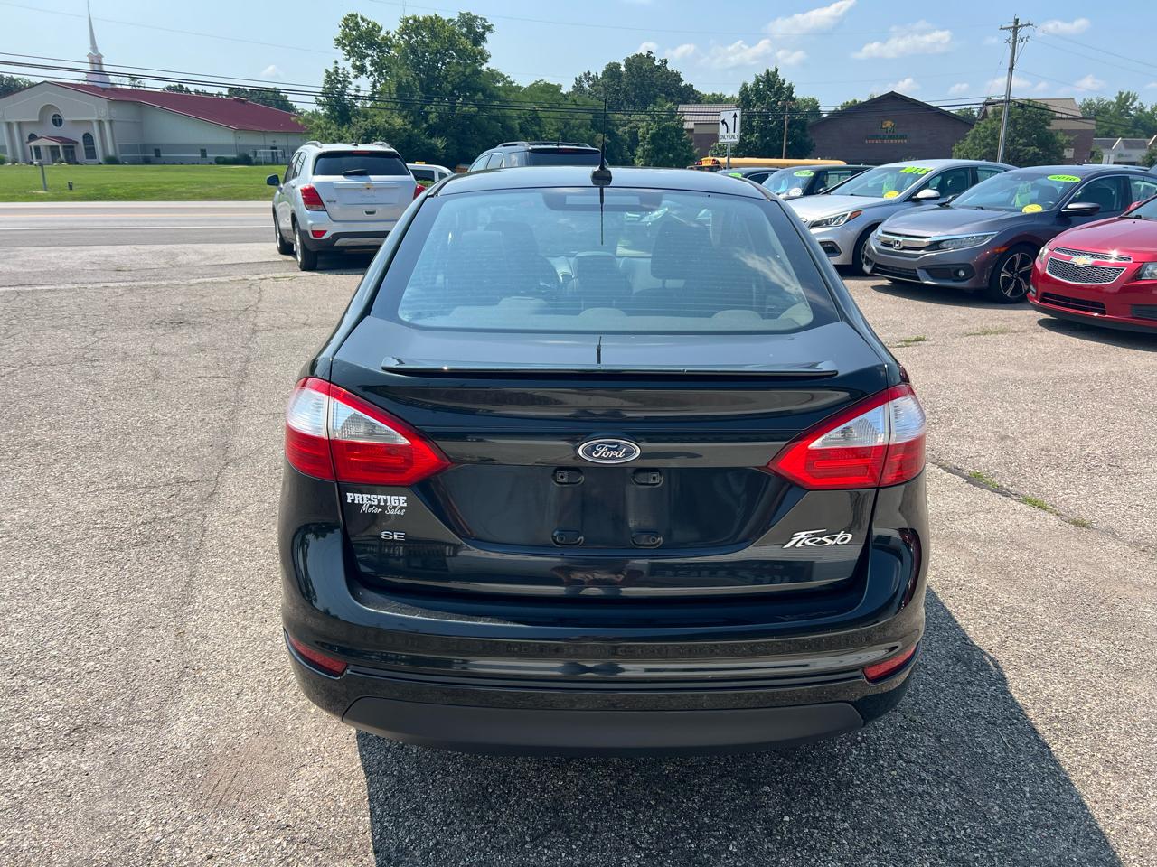 Ford Fiesta SE Sedan 2014