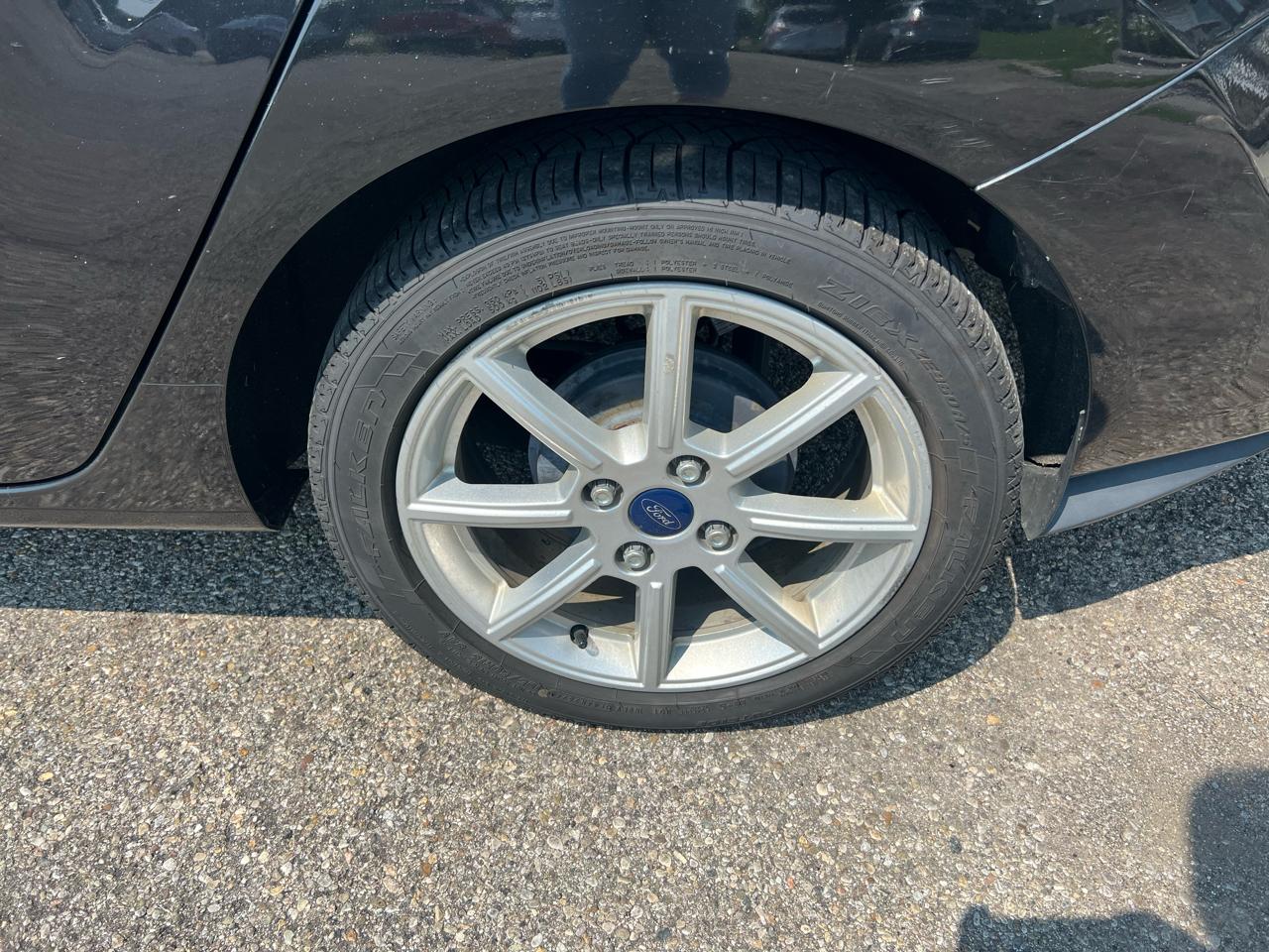 Ford Fiesta SE Sedan 2014