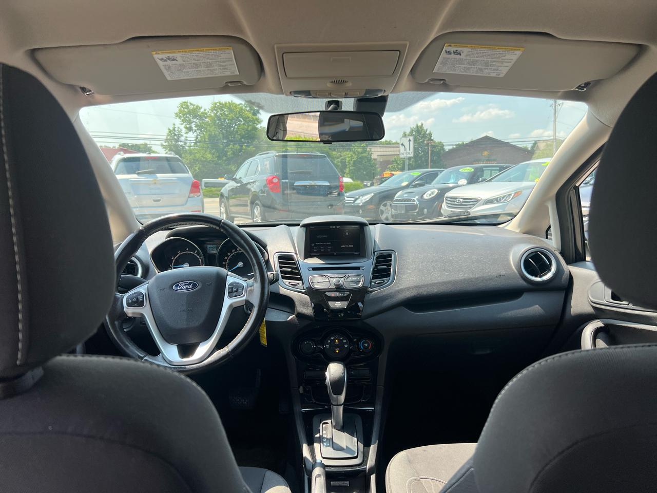 Ford Fiesta SE Sedan 2014