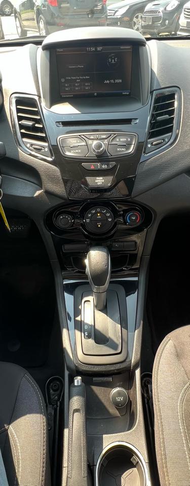 Ford Fiesta SE Sedan 2014