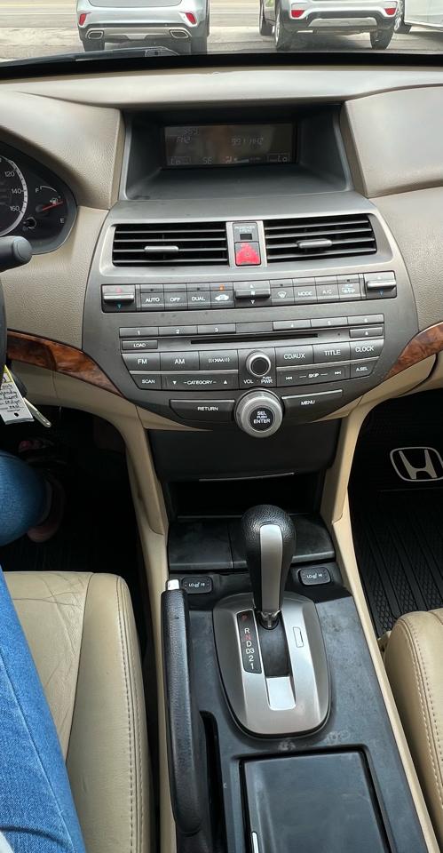 Honda Accord EX-L V-6 Sedan AT 2009