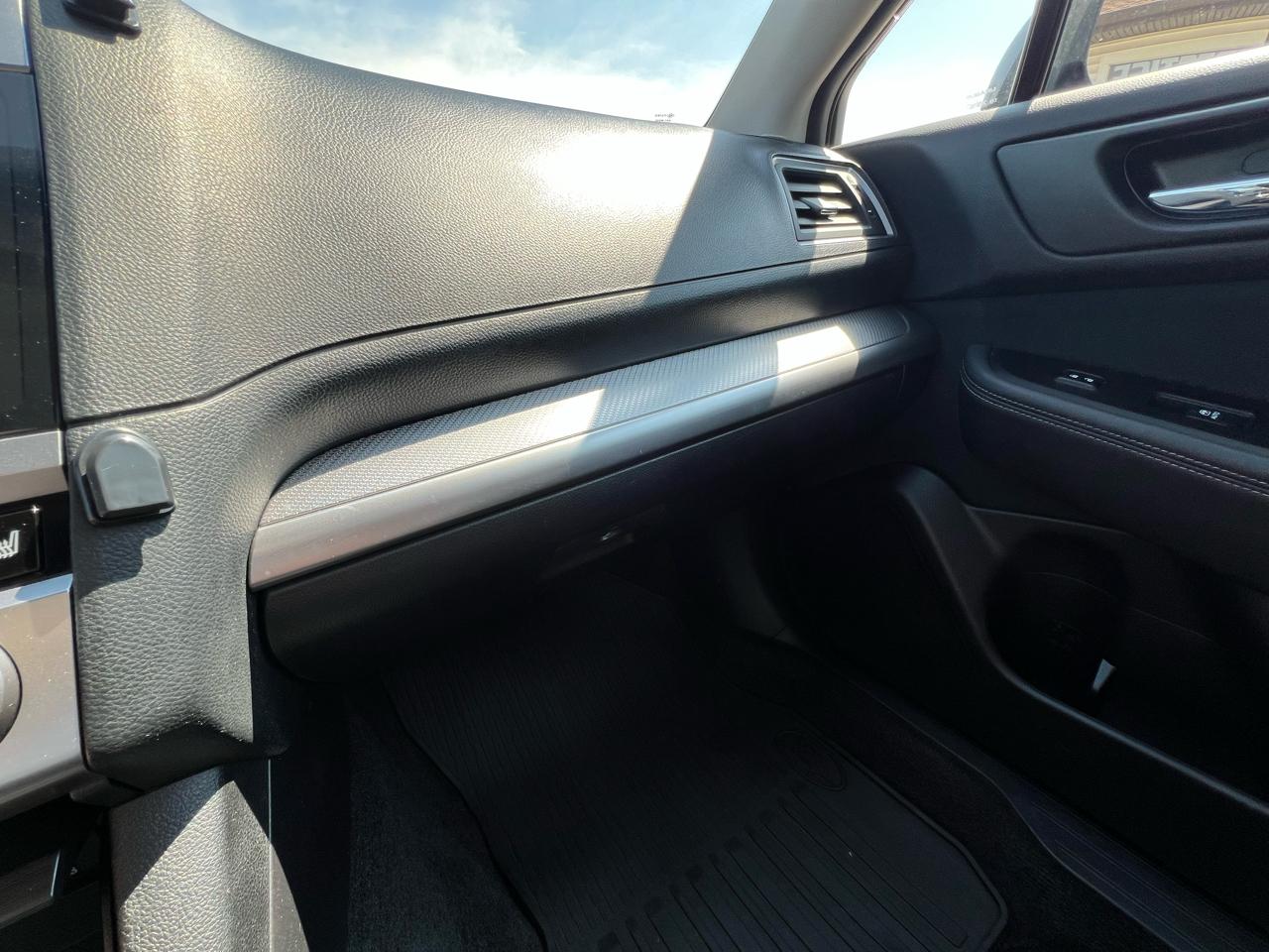 Subaru Outback 2.5i Premium 2015