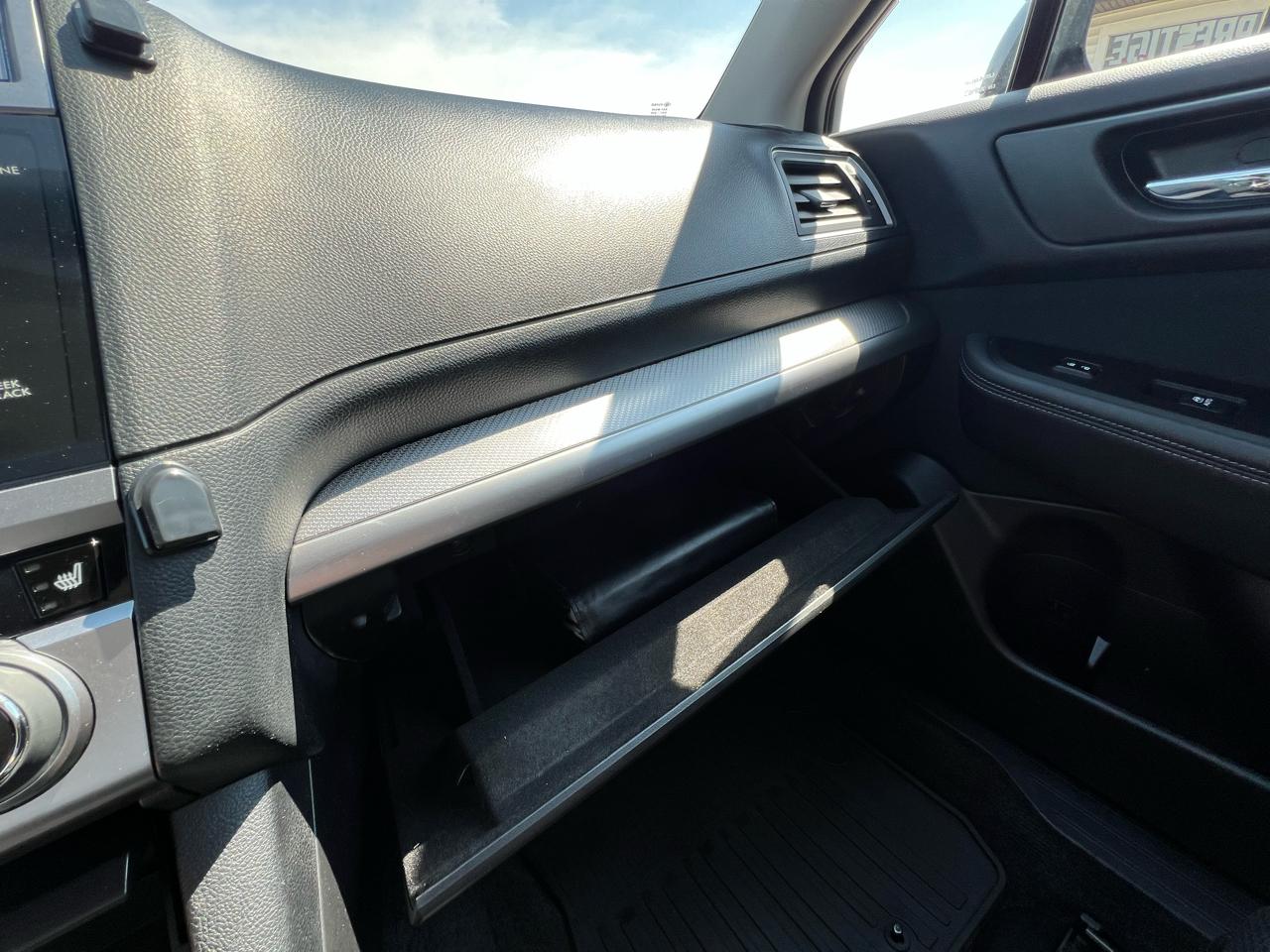 Subaru Outback 2.5i Premium 2015