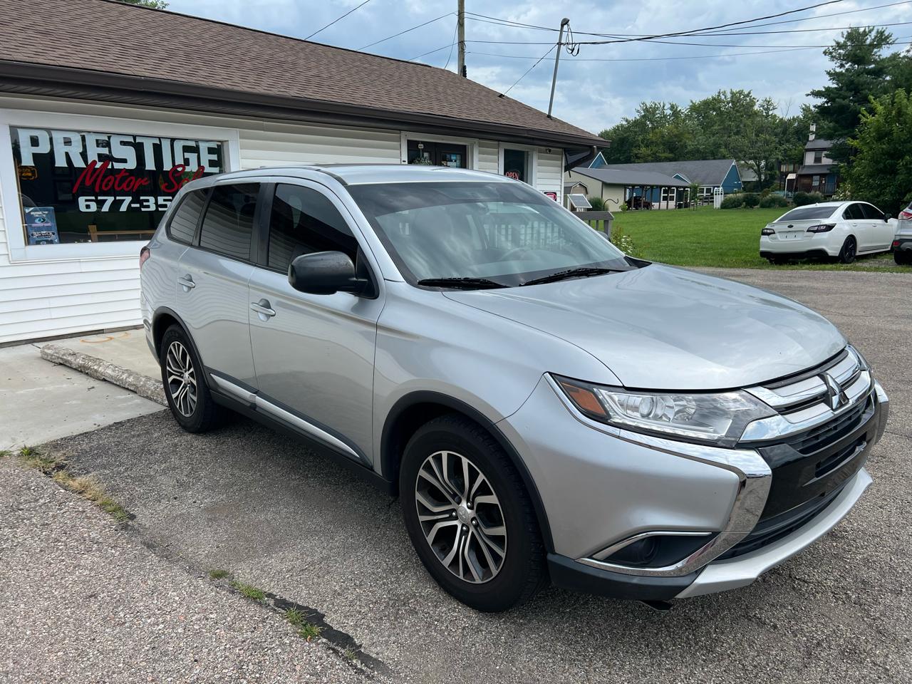 Mitsubishi Outlander ES 2WD 2018