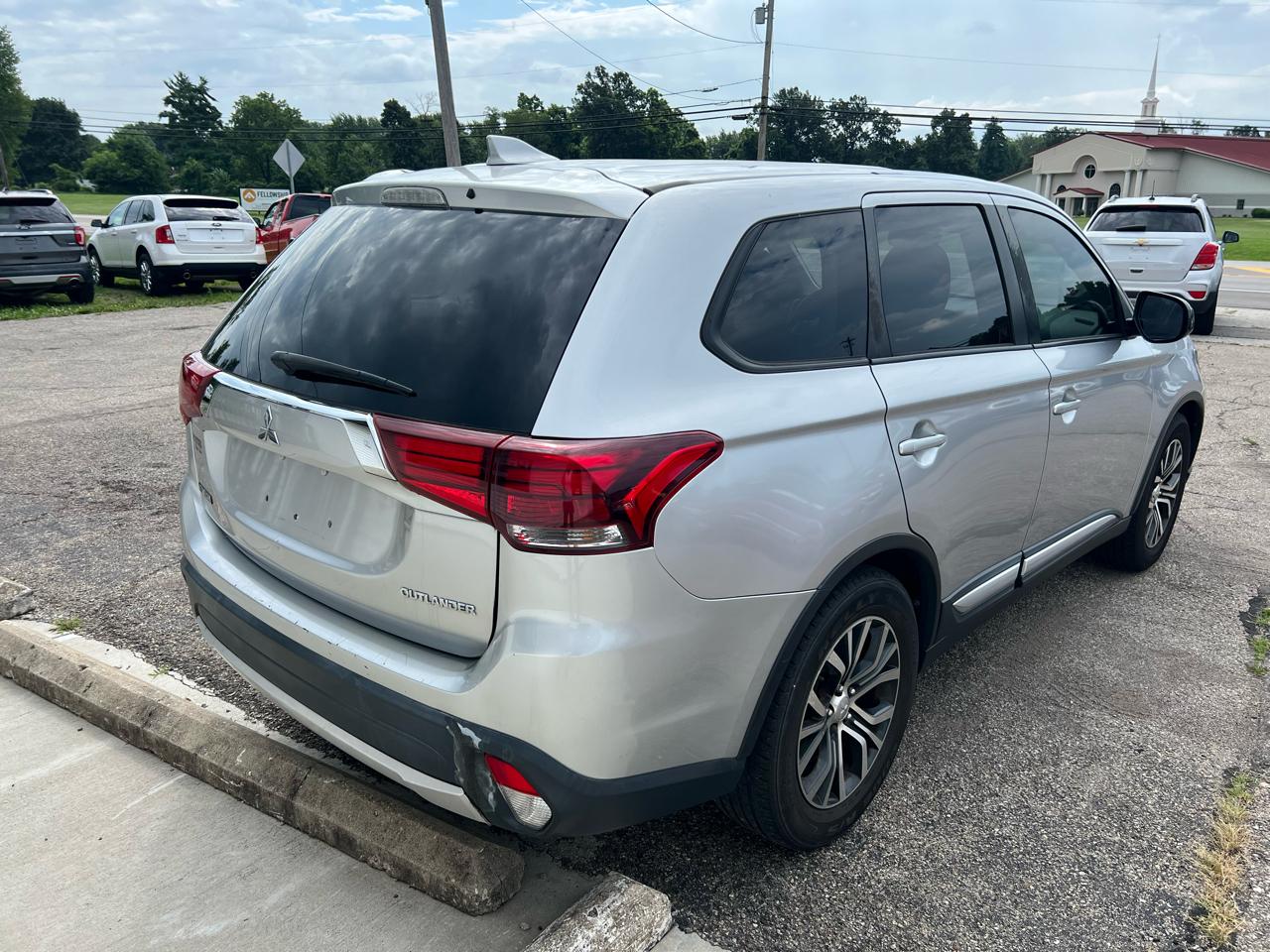 Mitsubishi Outlander ES 2WD 2018