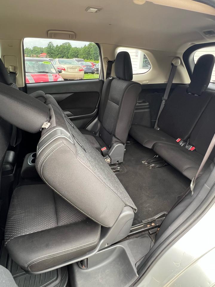 Mitsubishi Outlander ES 2WD 2018