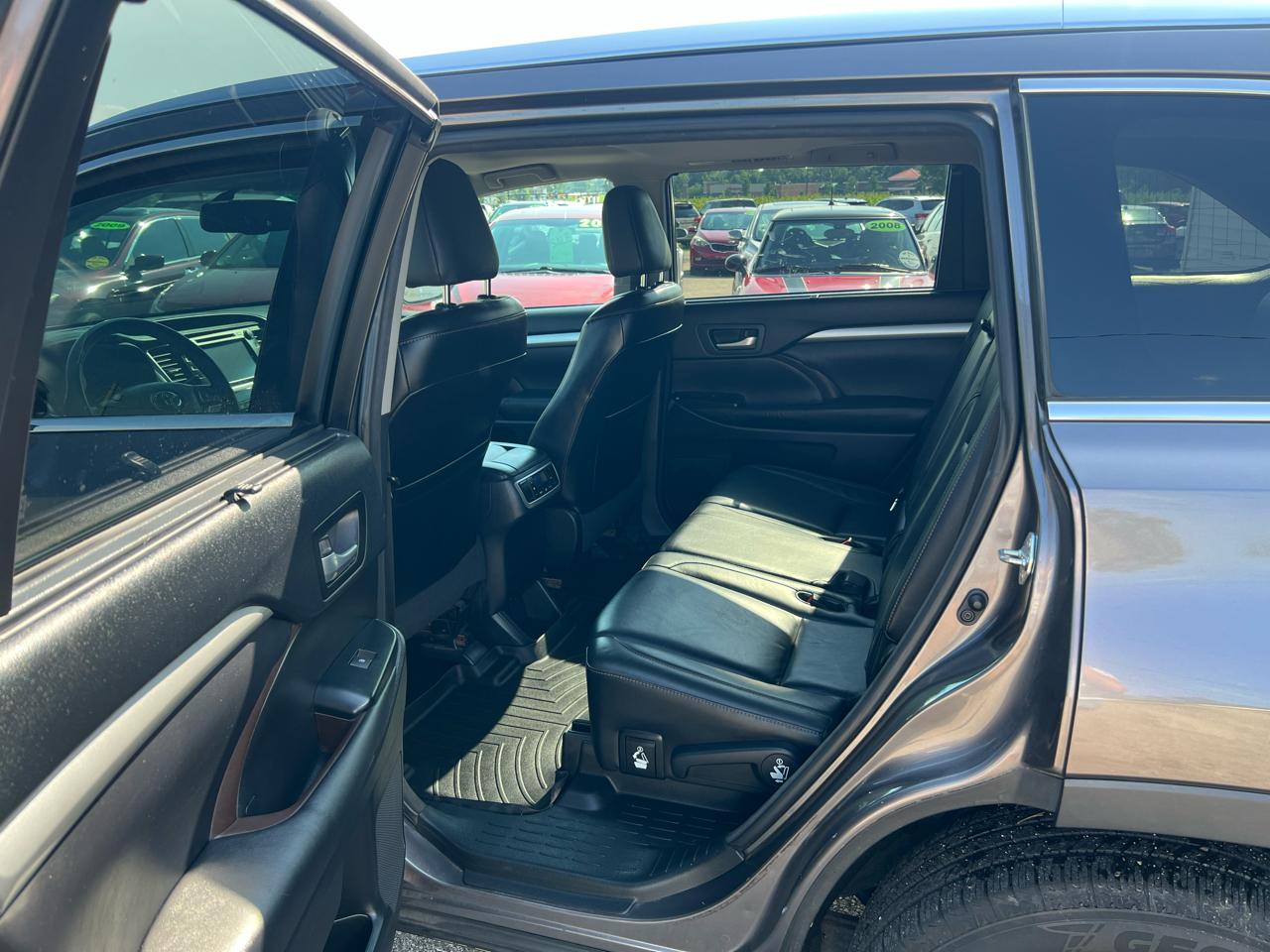 Toyota Highlander XLE AWD V6 2015