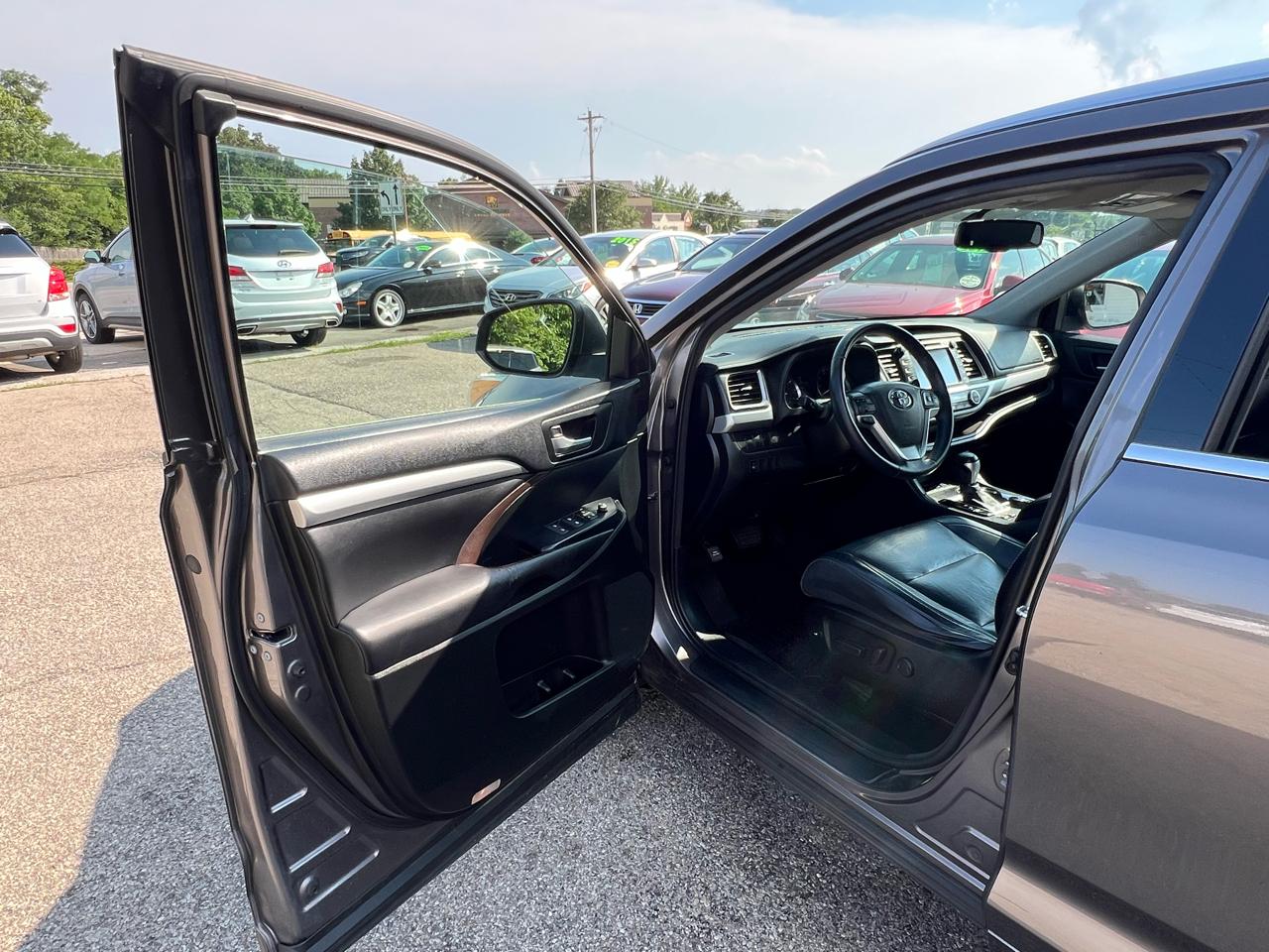 Toyota Highlander XLE AWD V6 2015