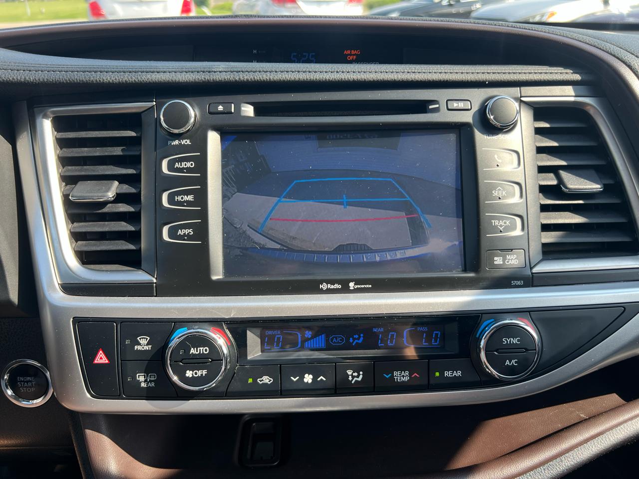 Toyota Highlander XLE AWD V6 2015