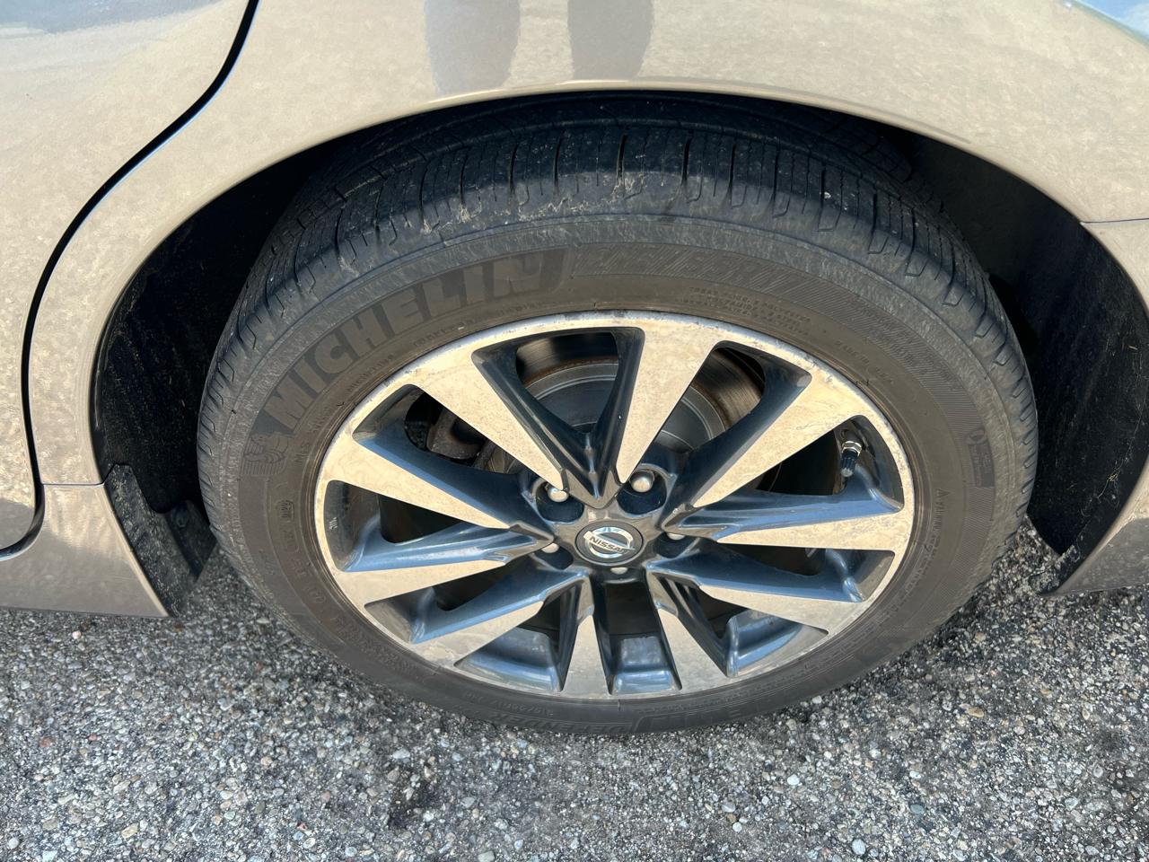 Nissan Altima 2.5 SR 2016