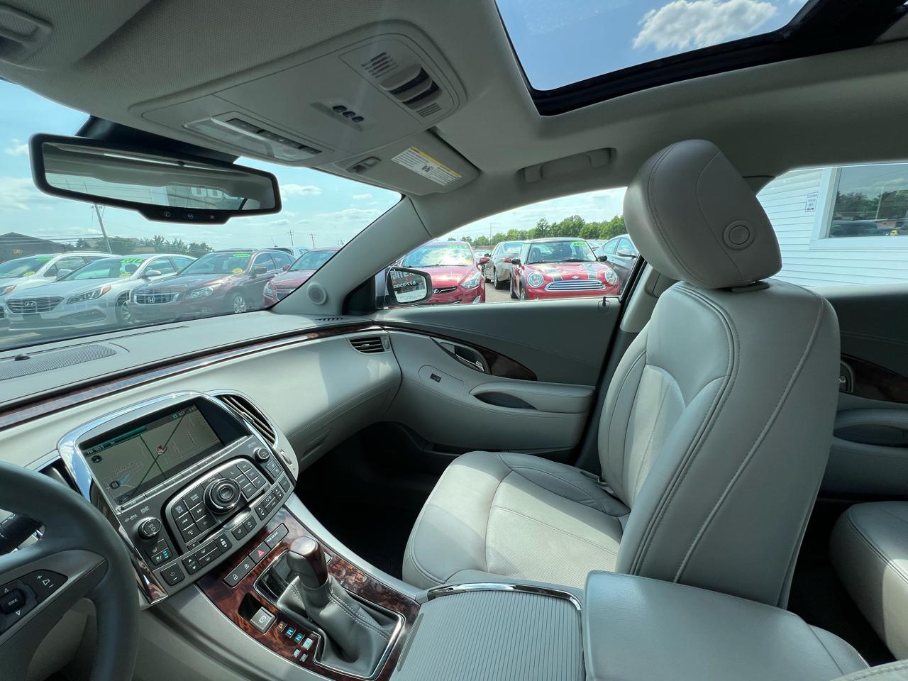 Buick LaCrosse Touring 2012