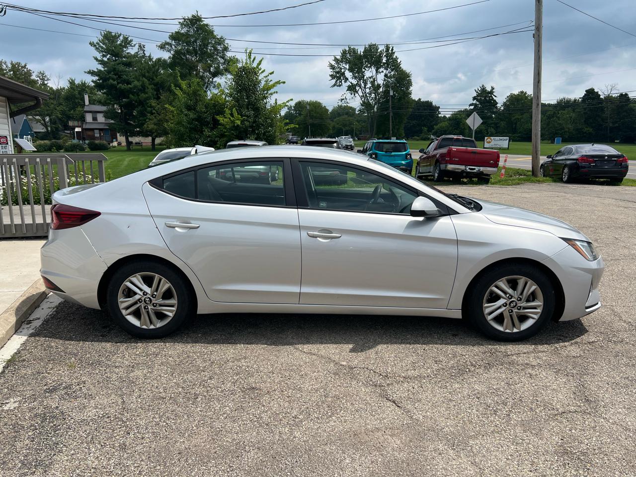 Hyundai Elantra Limited 2019
