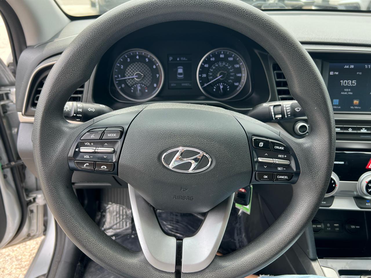 Hyundai Elantra Limited 2019