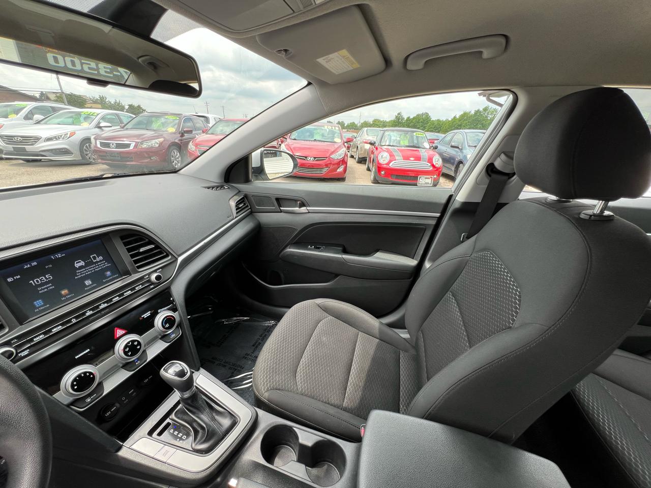 Hyundai Elantra Limited 2019