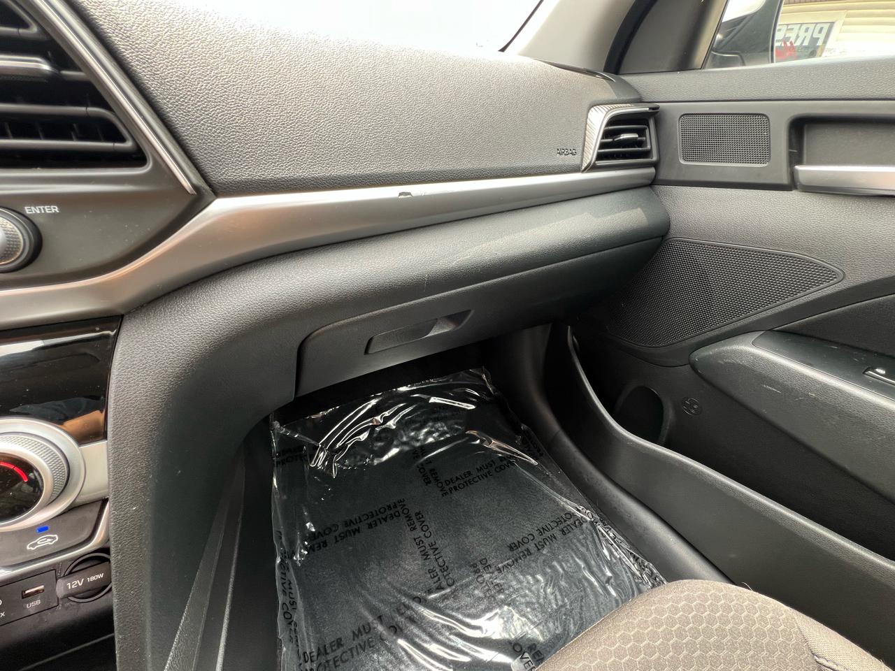 Hyundai Elantra Limited 2019