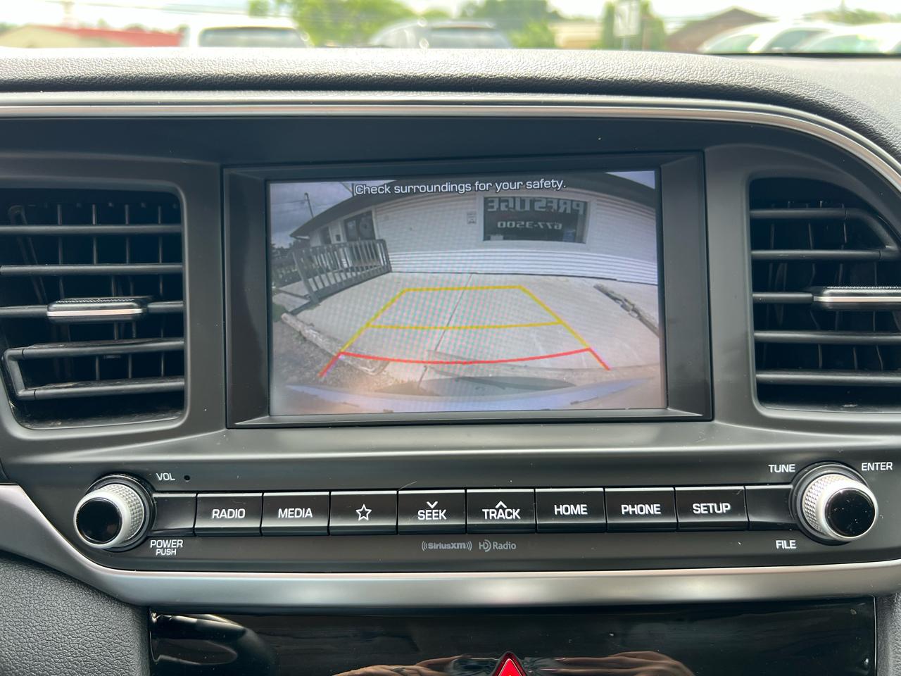 Hyundai Elantra Limited 2019