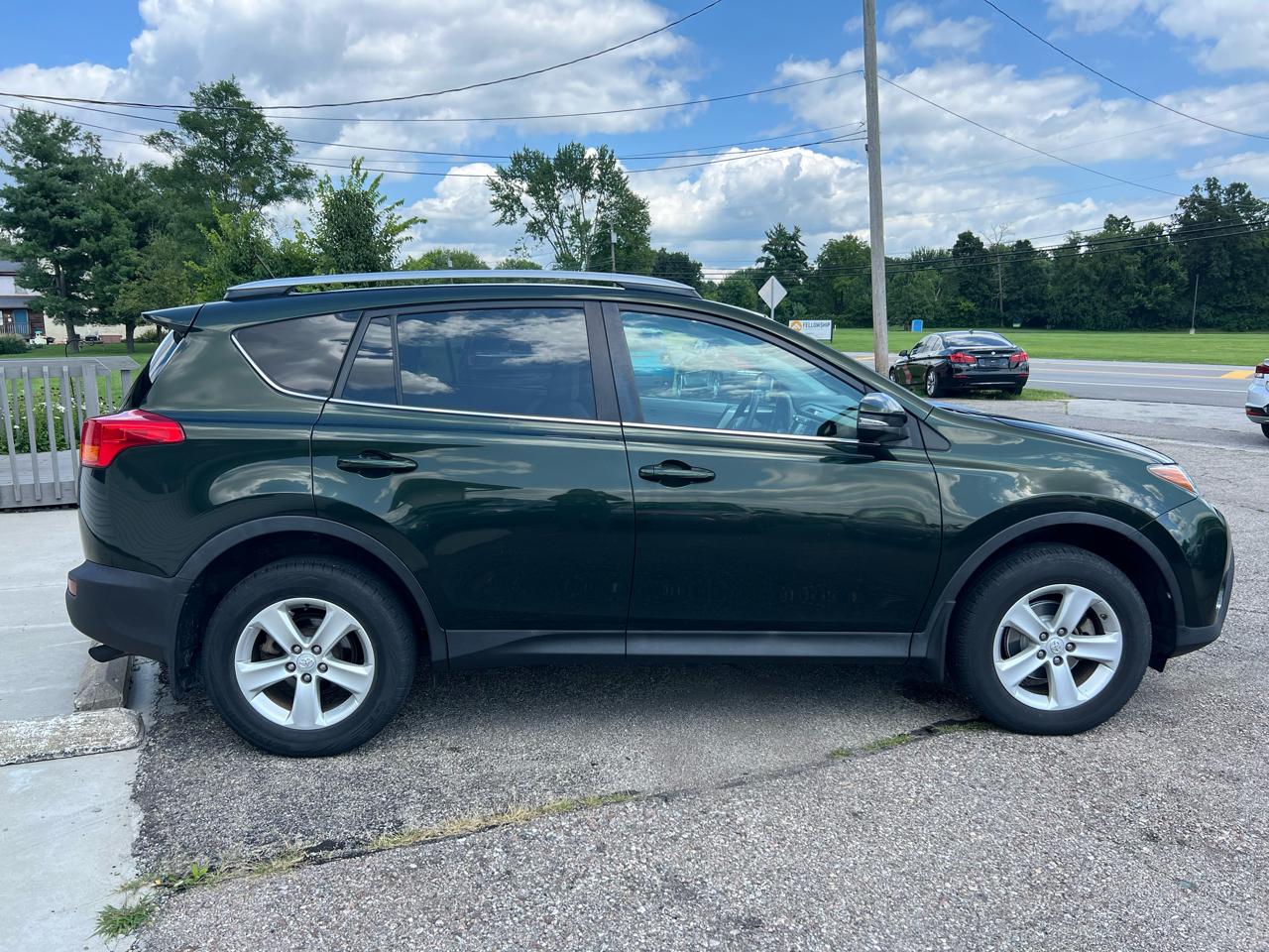 Toyota RAV4 XLE AWD 2013