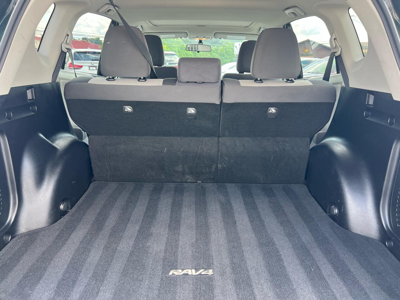 Toyota RAV4 XLE AWD 2013