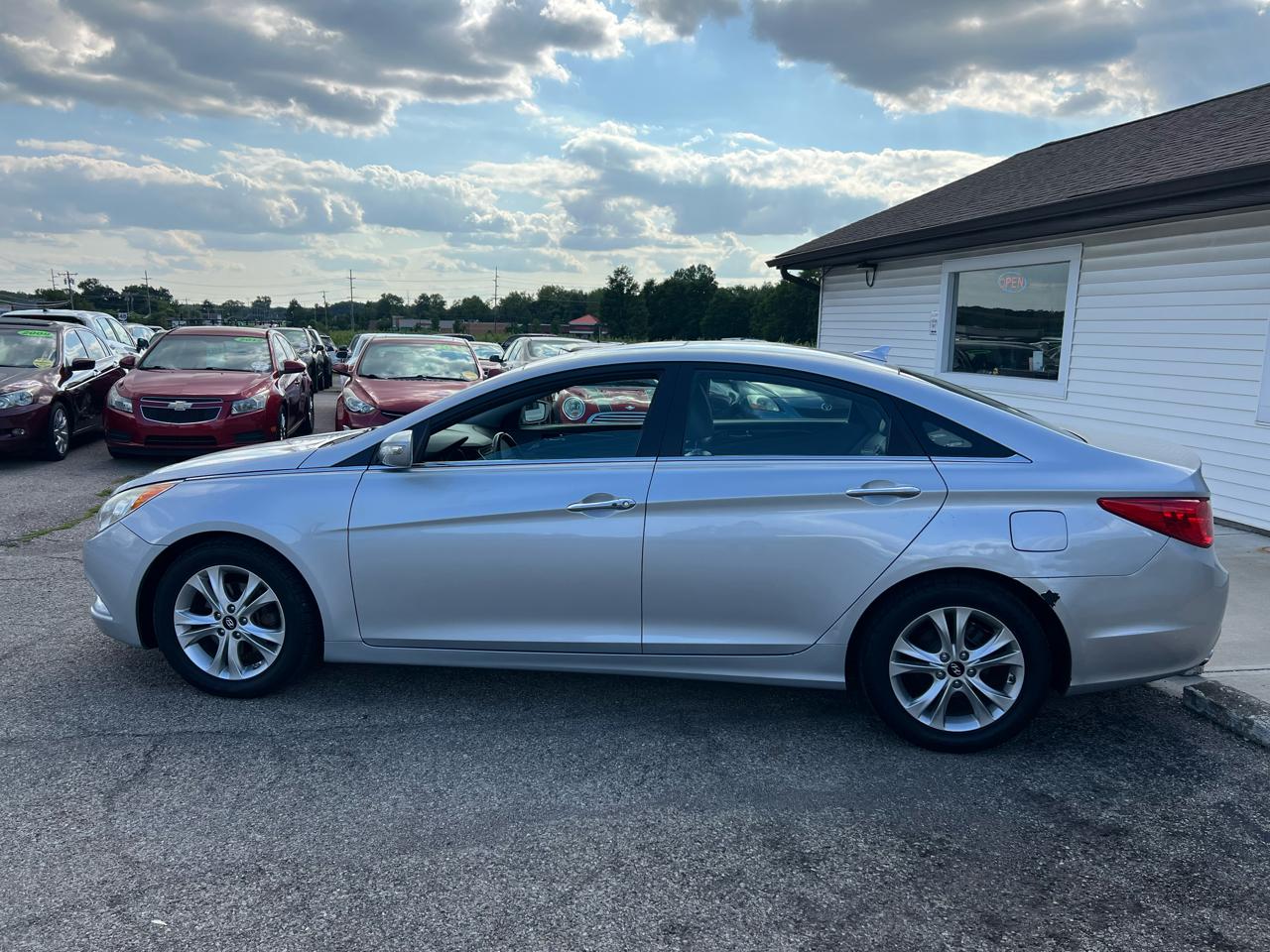 Hyundai Sonata Limited Auto 2011