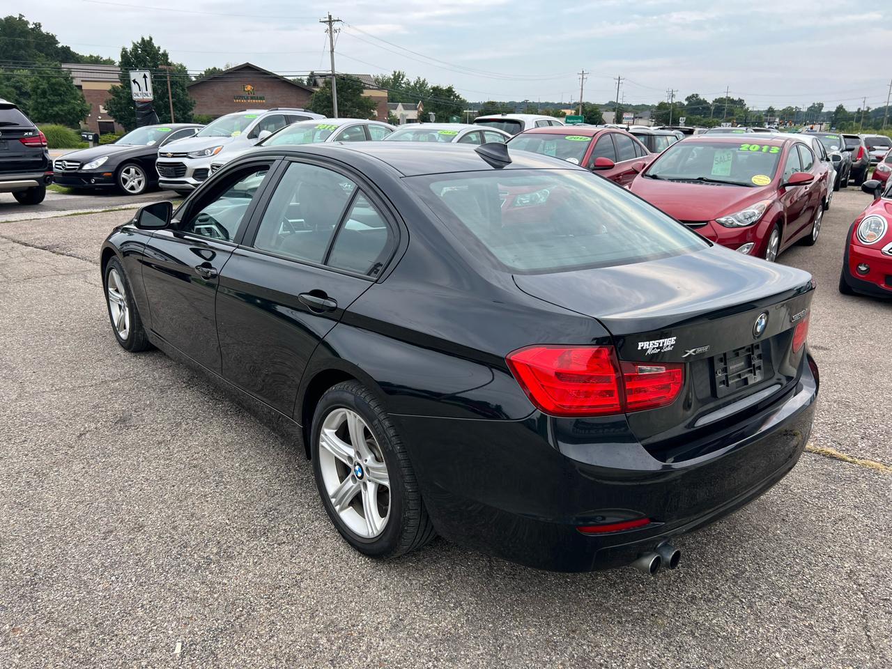 BMW 3-Series 328i xDrive Sedan 2013