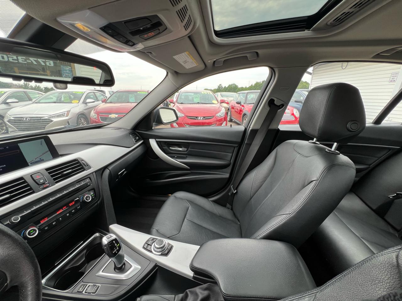 BMW 3-Series 328i xDrive Sedan 2013
