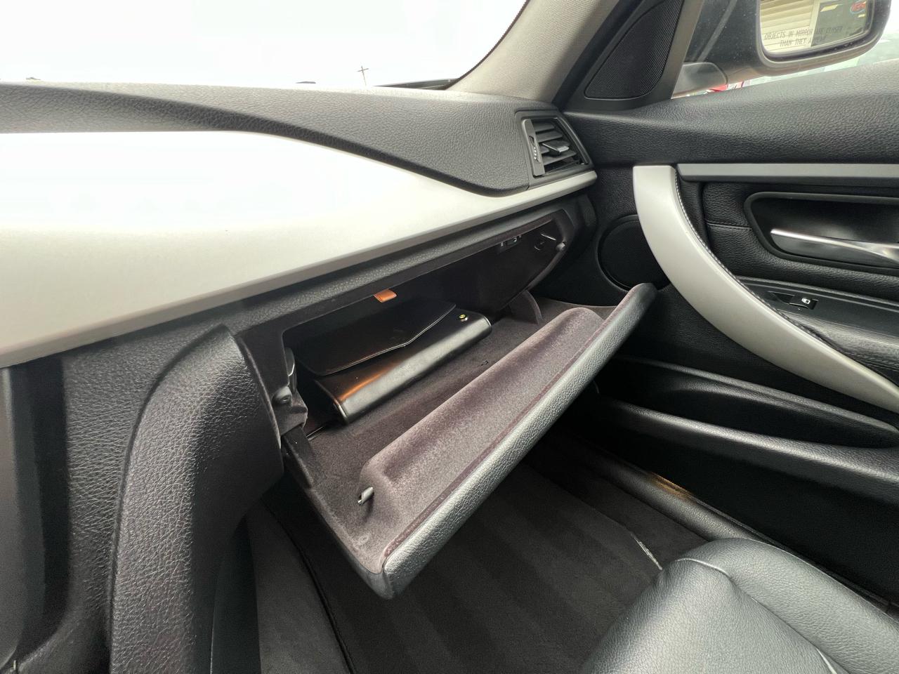 BMW 3-Series 328i xDrive Sedan 2013