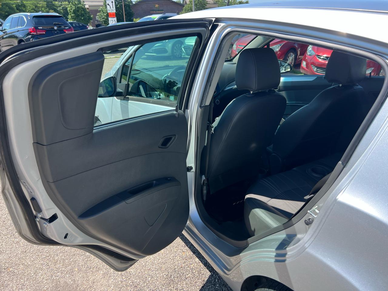 Chevrolet Spark 1LT Auto 2014