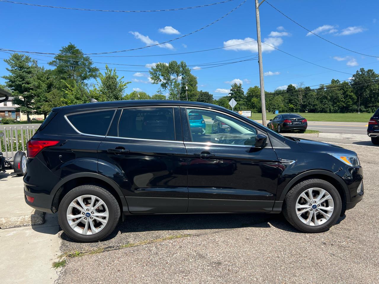 Ford Escape SE FWD 2019