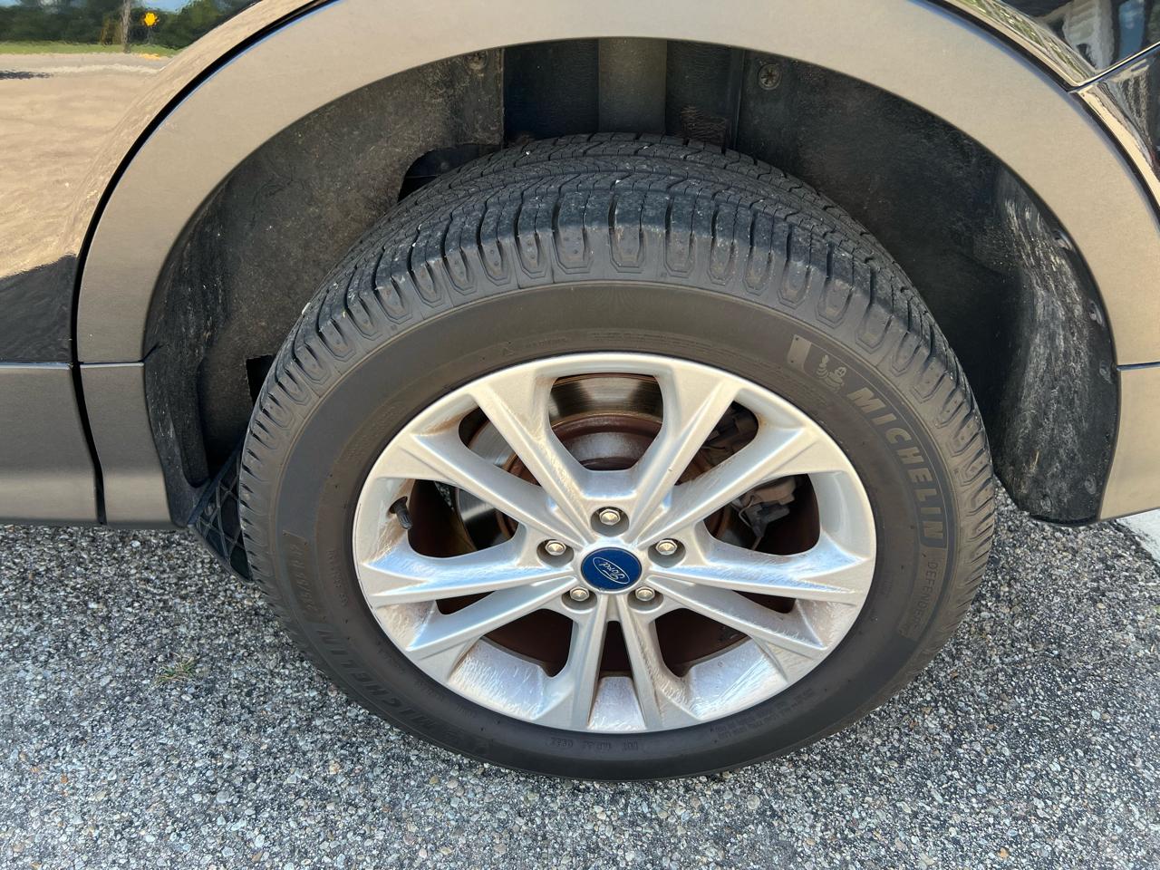 Ford Escape SE FWD 2019