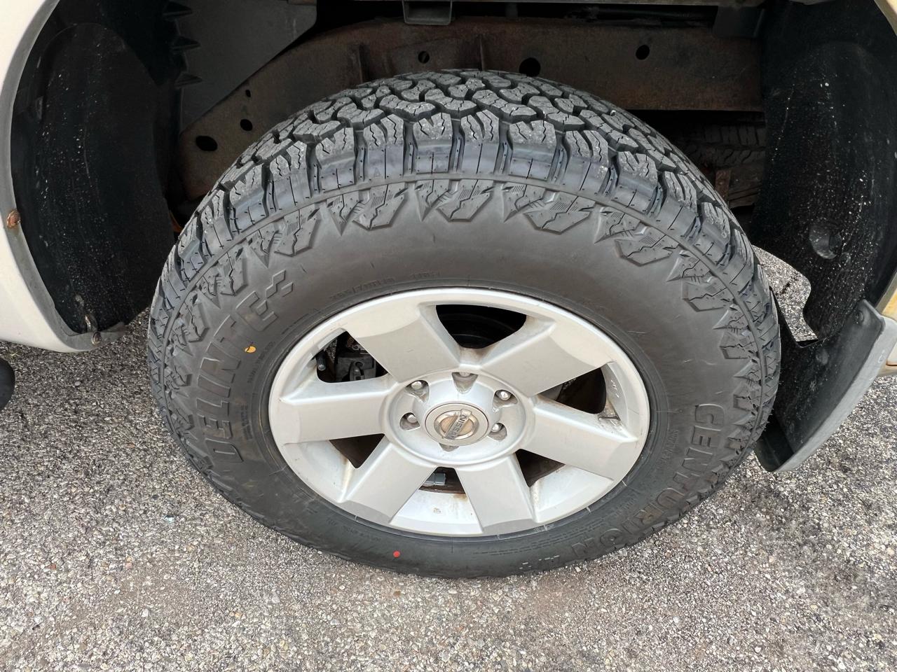 Nissan Titan LE Crew Cab 4WD 2006