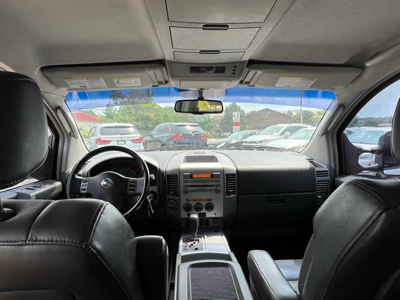 Nissan Titan LE Crew Cab 4WD 2006