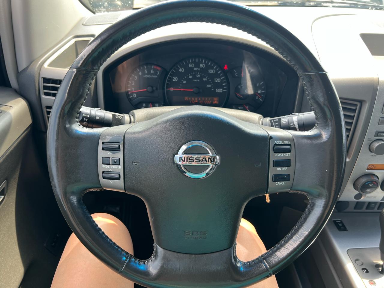 Nissan Titan LE Crew Cab 4WD 2006