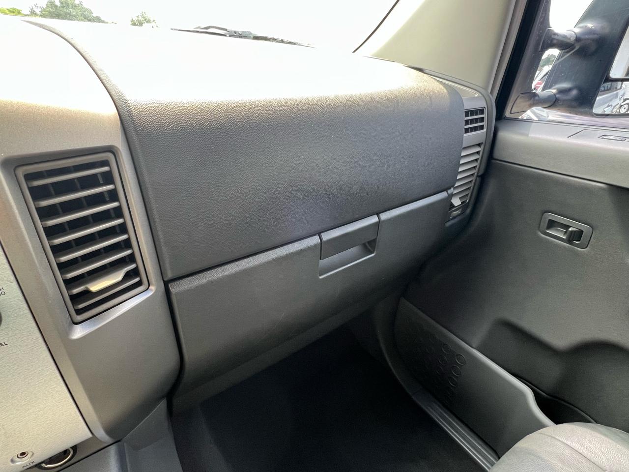 Nissan Titan LE Crew Cab 4WD 2006