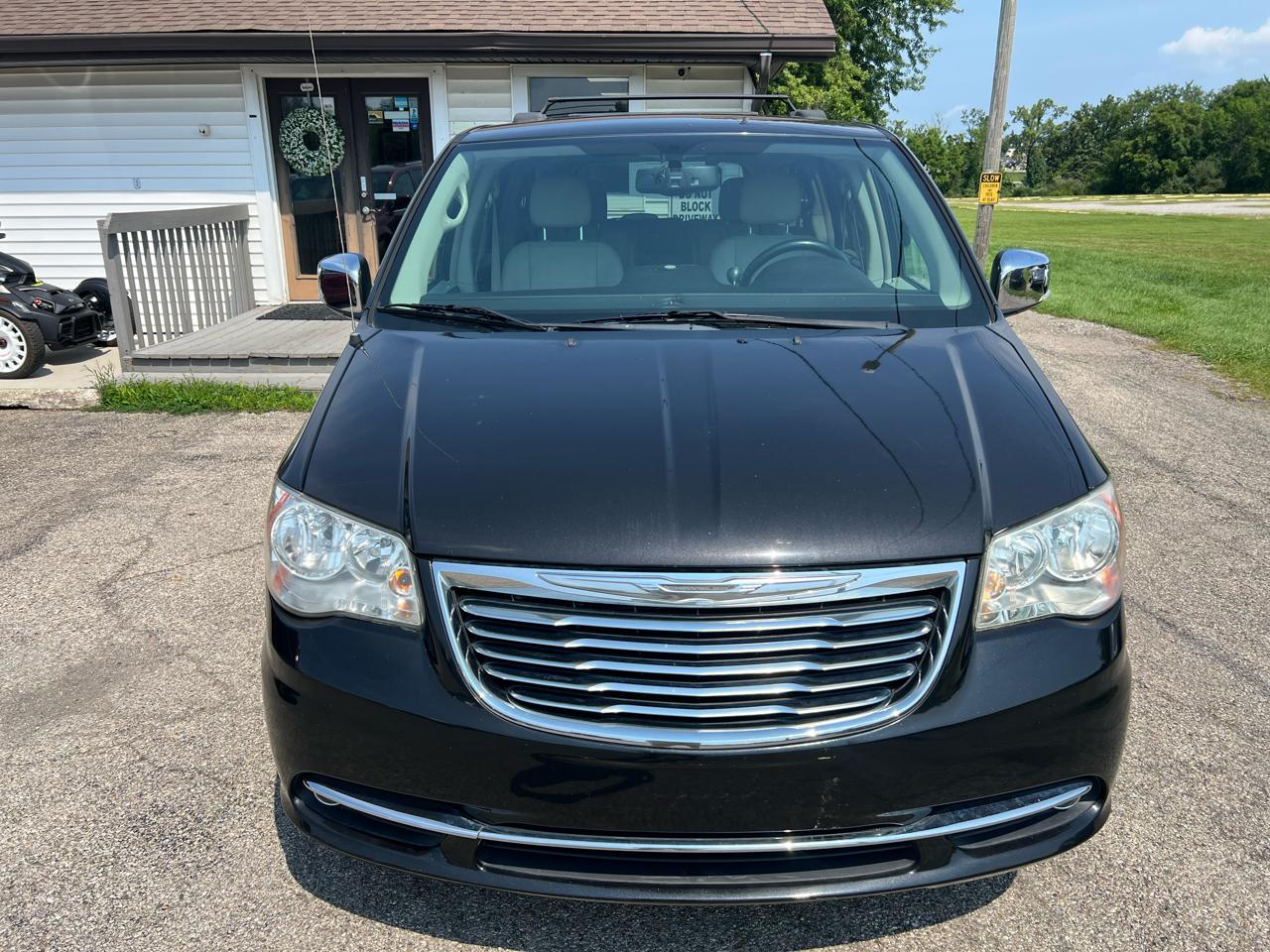 Chrysler Town & Country Touring-L 2014