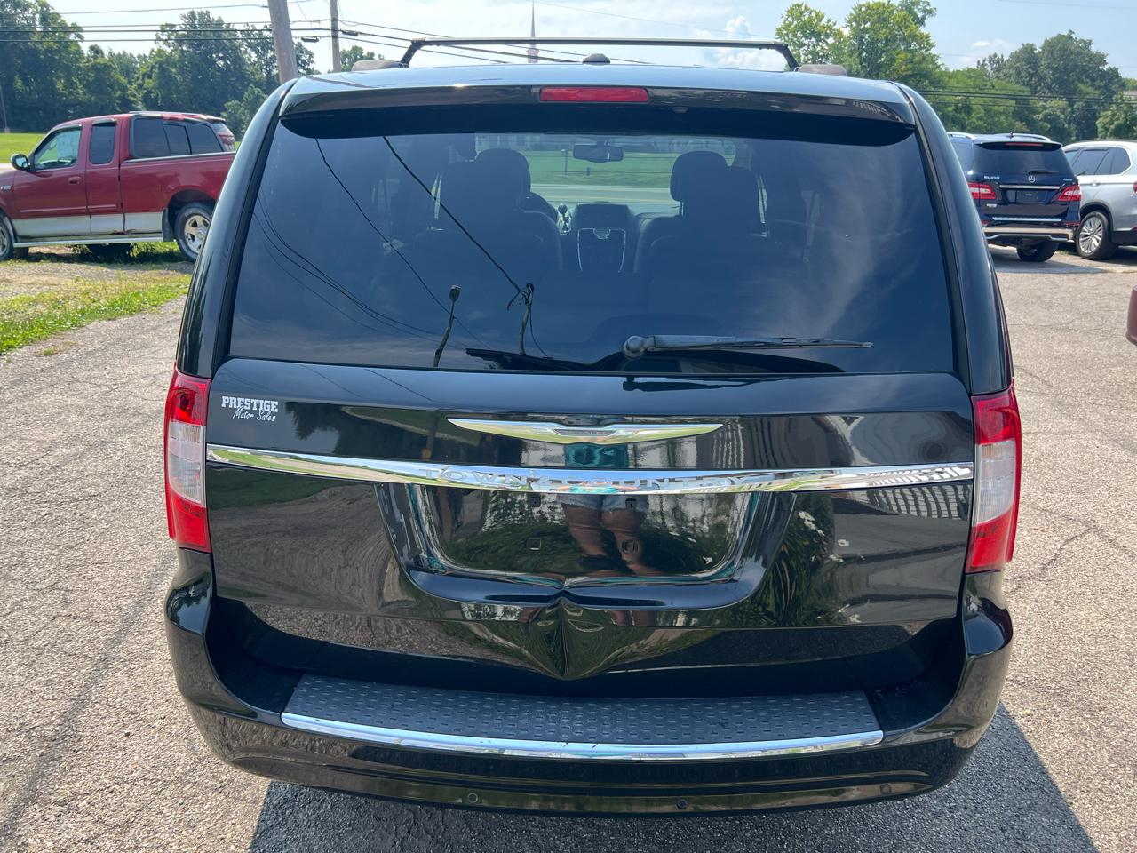 Chrysler Town & Country Touring-L 2014
