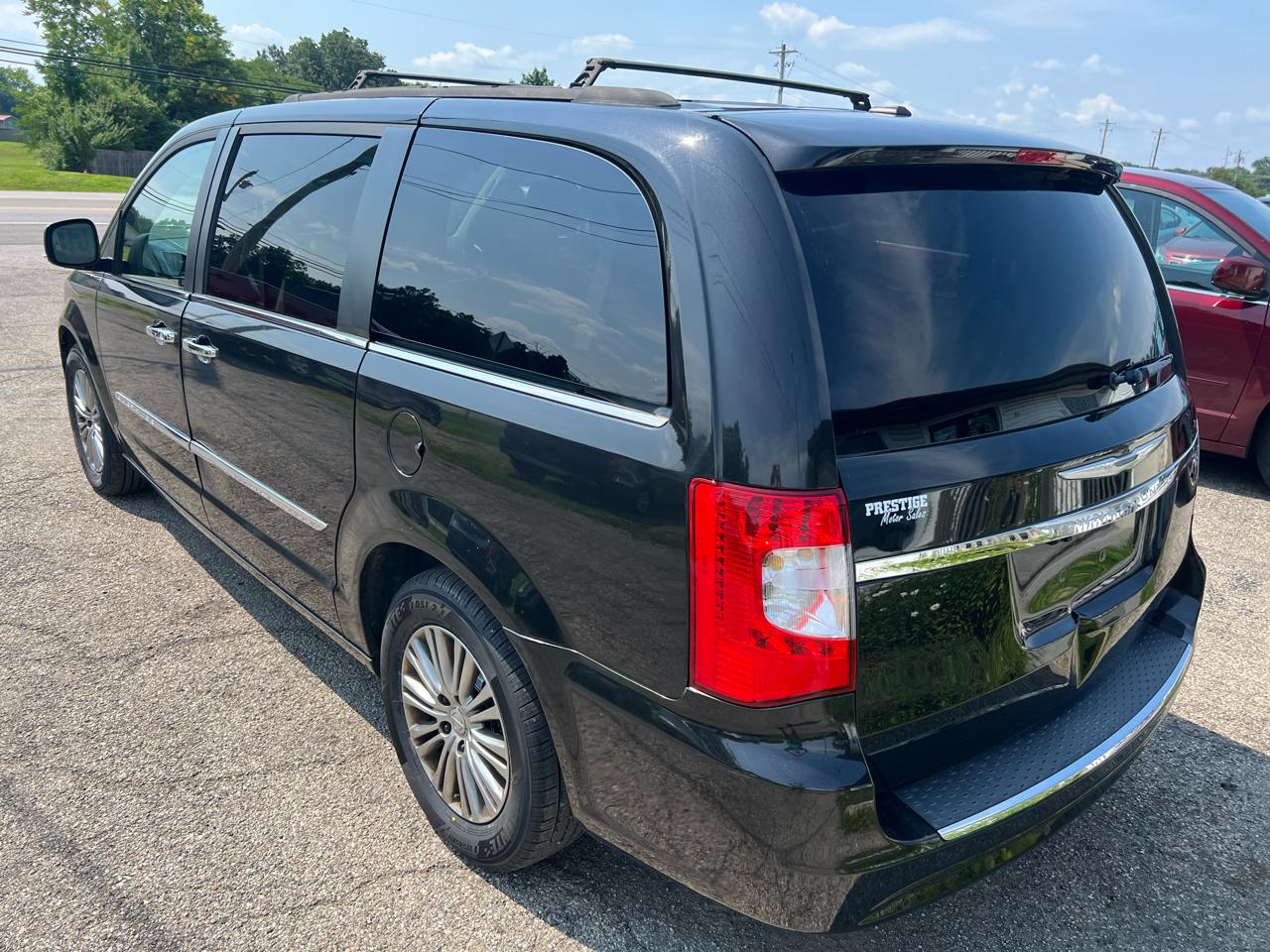 Chrysler Town & Country Touring-L 2014