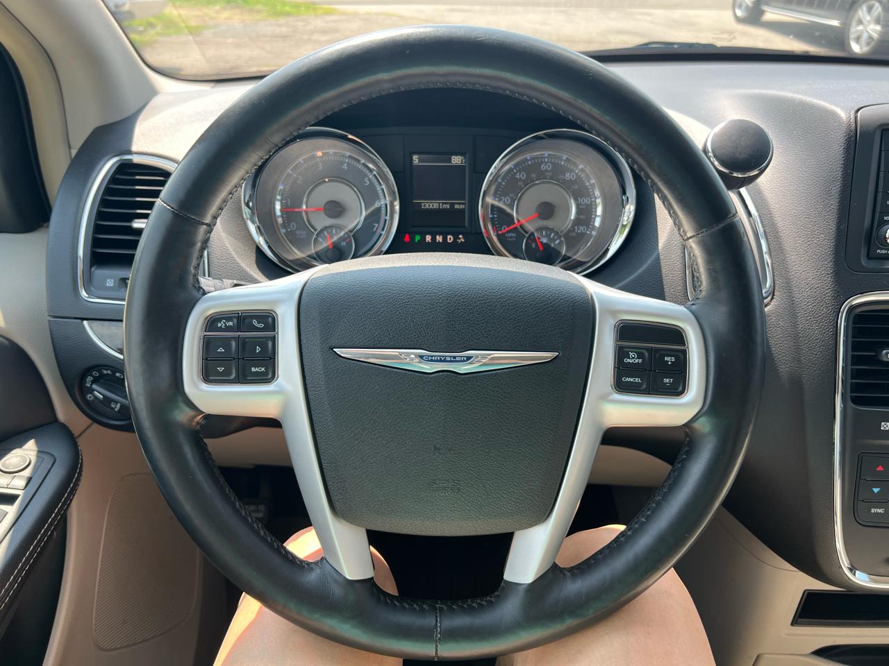 Chrysler Town & Country Touring-L 2014