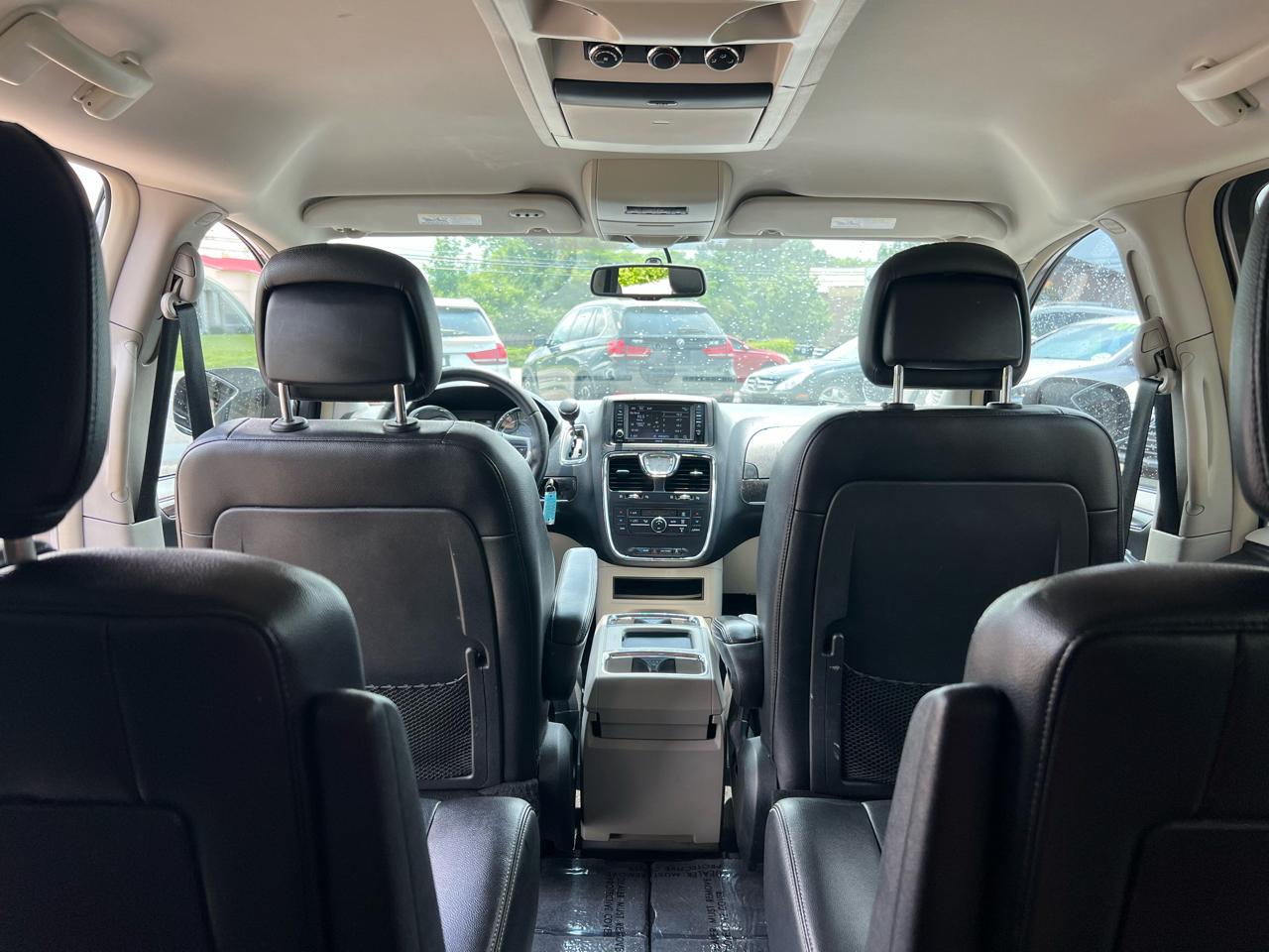 Chrysler Town & Country Touring 2014