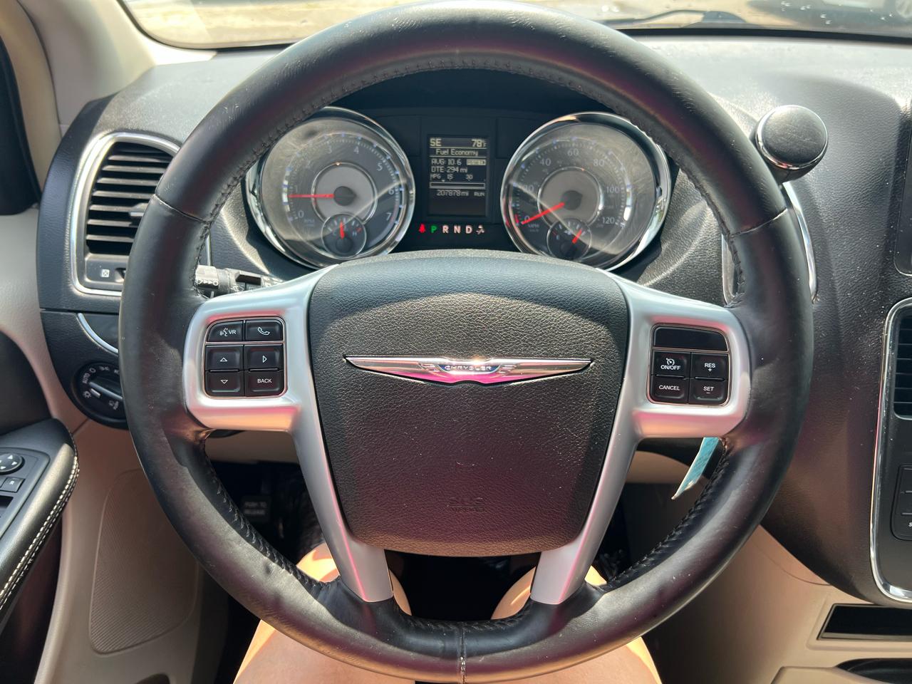 Chrysler Town & Country Touring 2014