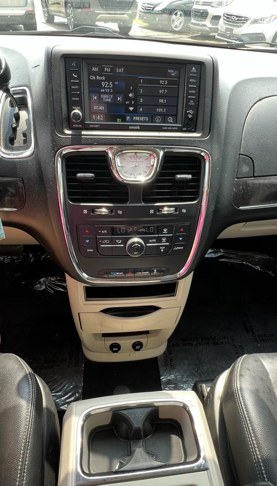 Chrysler Town & Country Touring 2014
