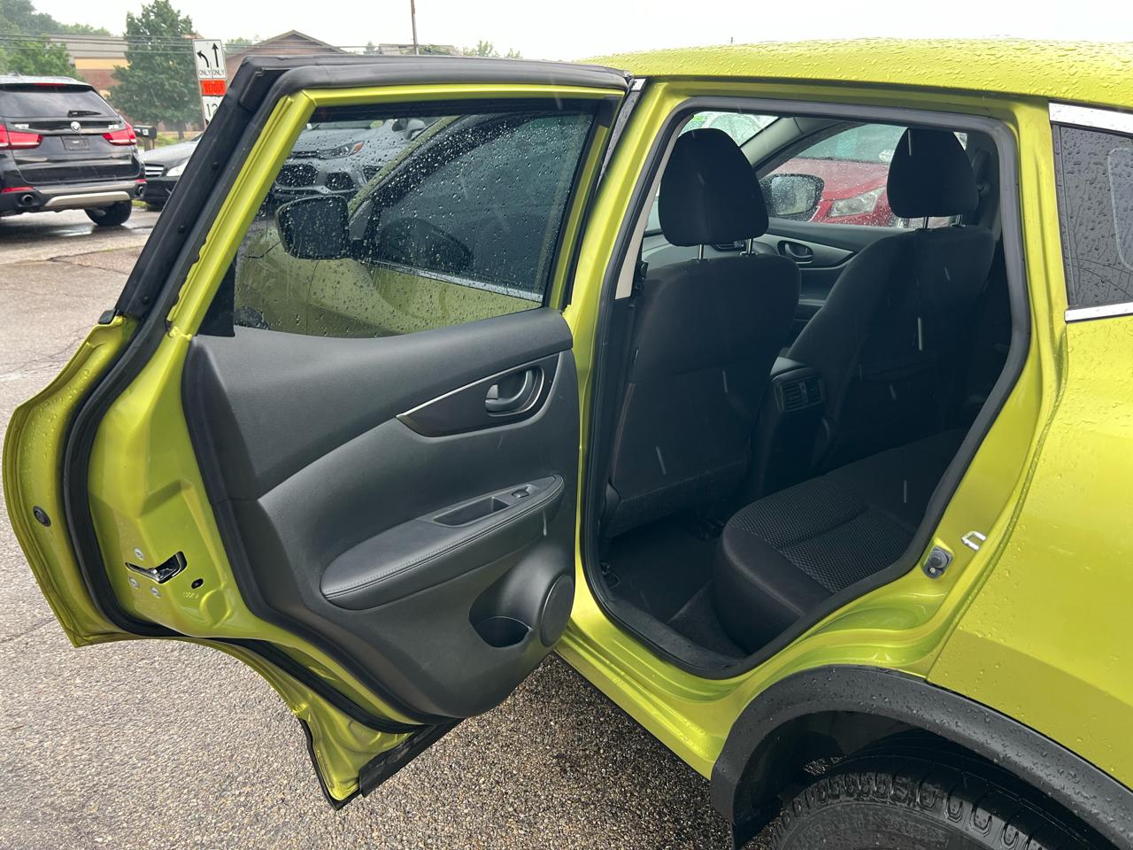 Nissan Rogue Sport S AWD 2017