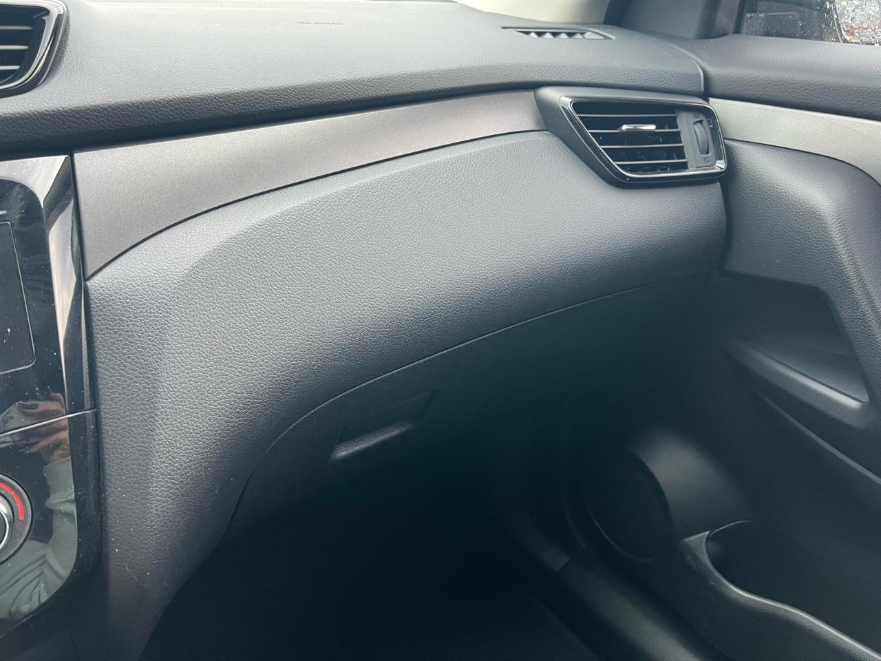 Nissan Rogue Sport S AWD 2017