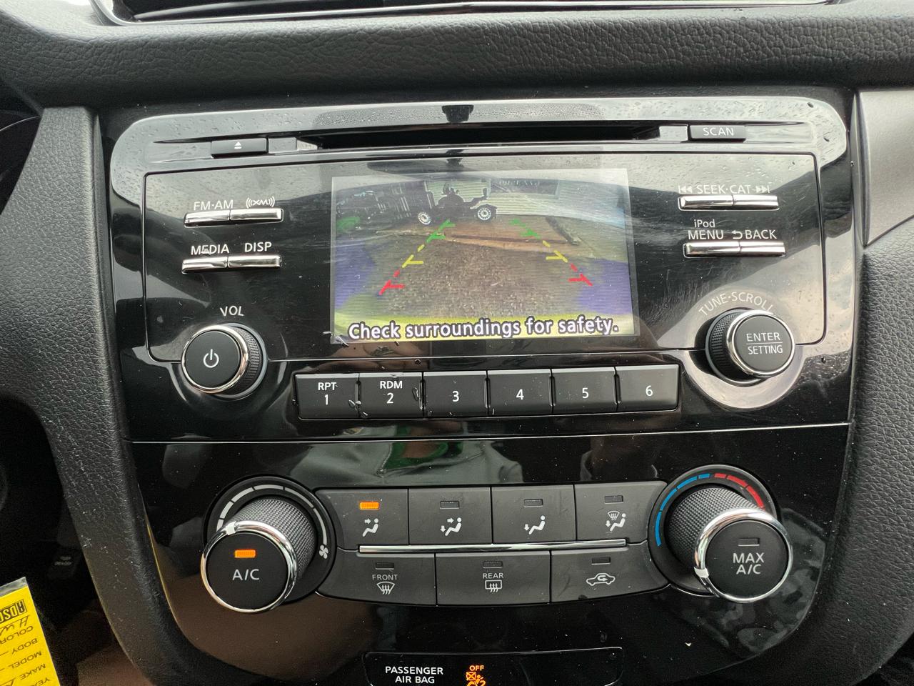 Nissan Rogue Sport S AWD 2017